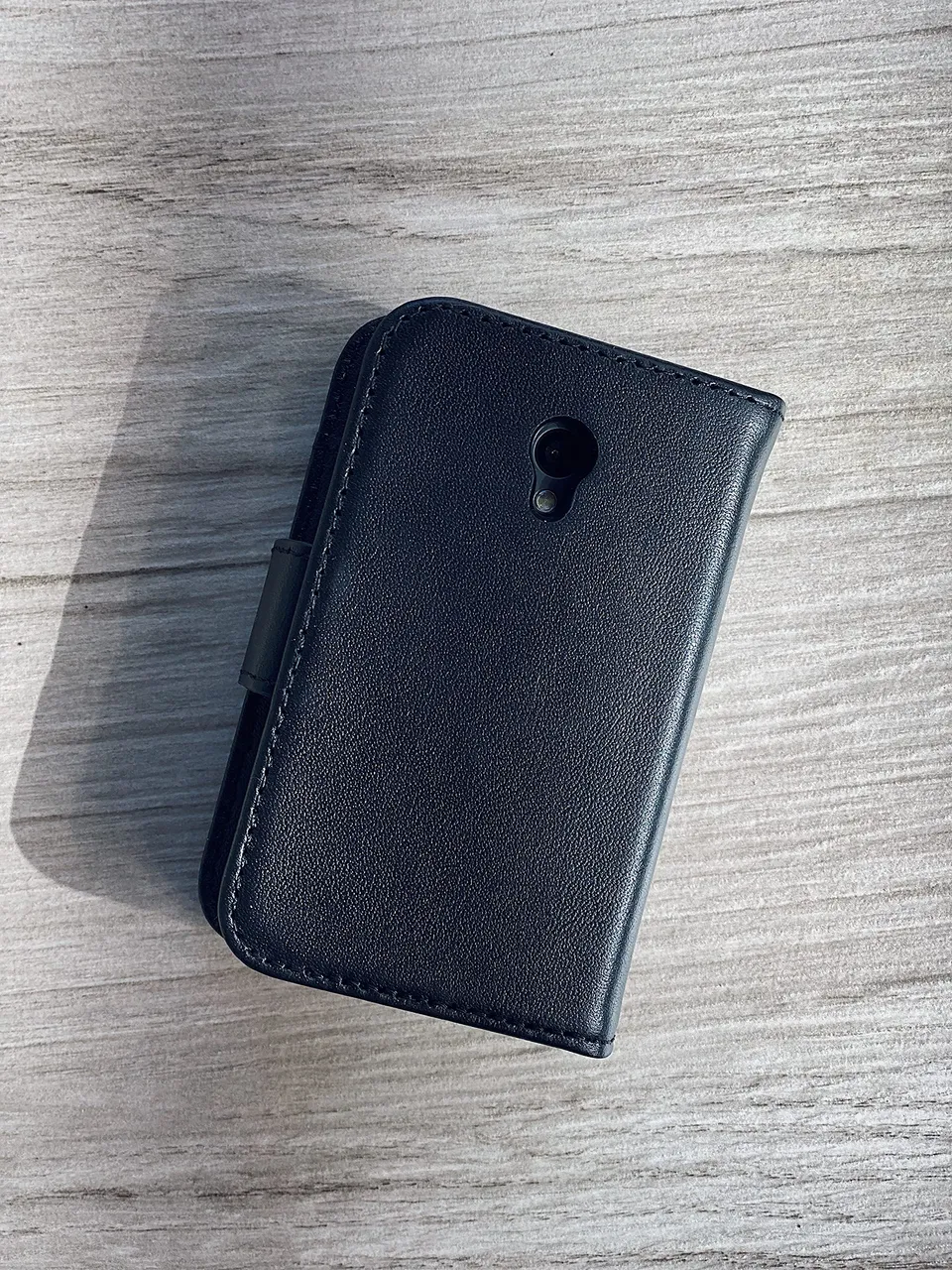 pocketalk-s-tui-de-protection-cuir-premium-marron-rabat-magn-tique image 1